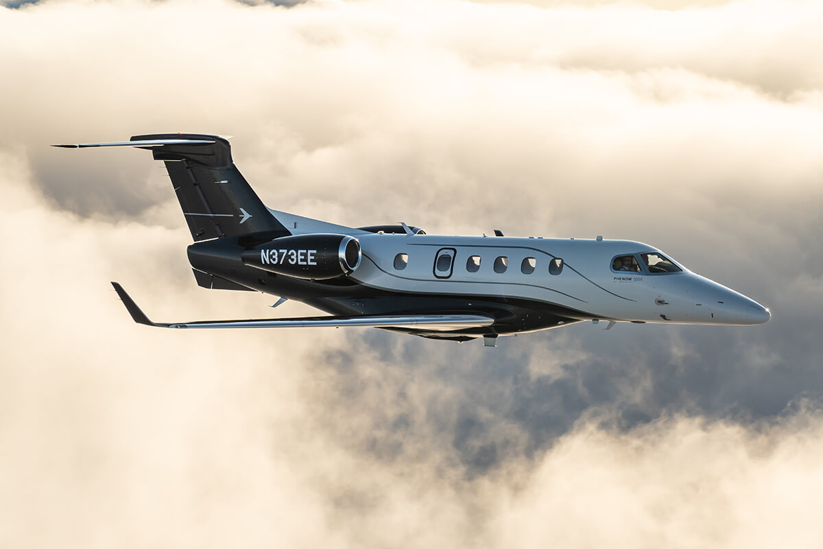 2015 Embraer Phenom 300