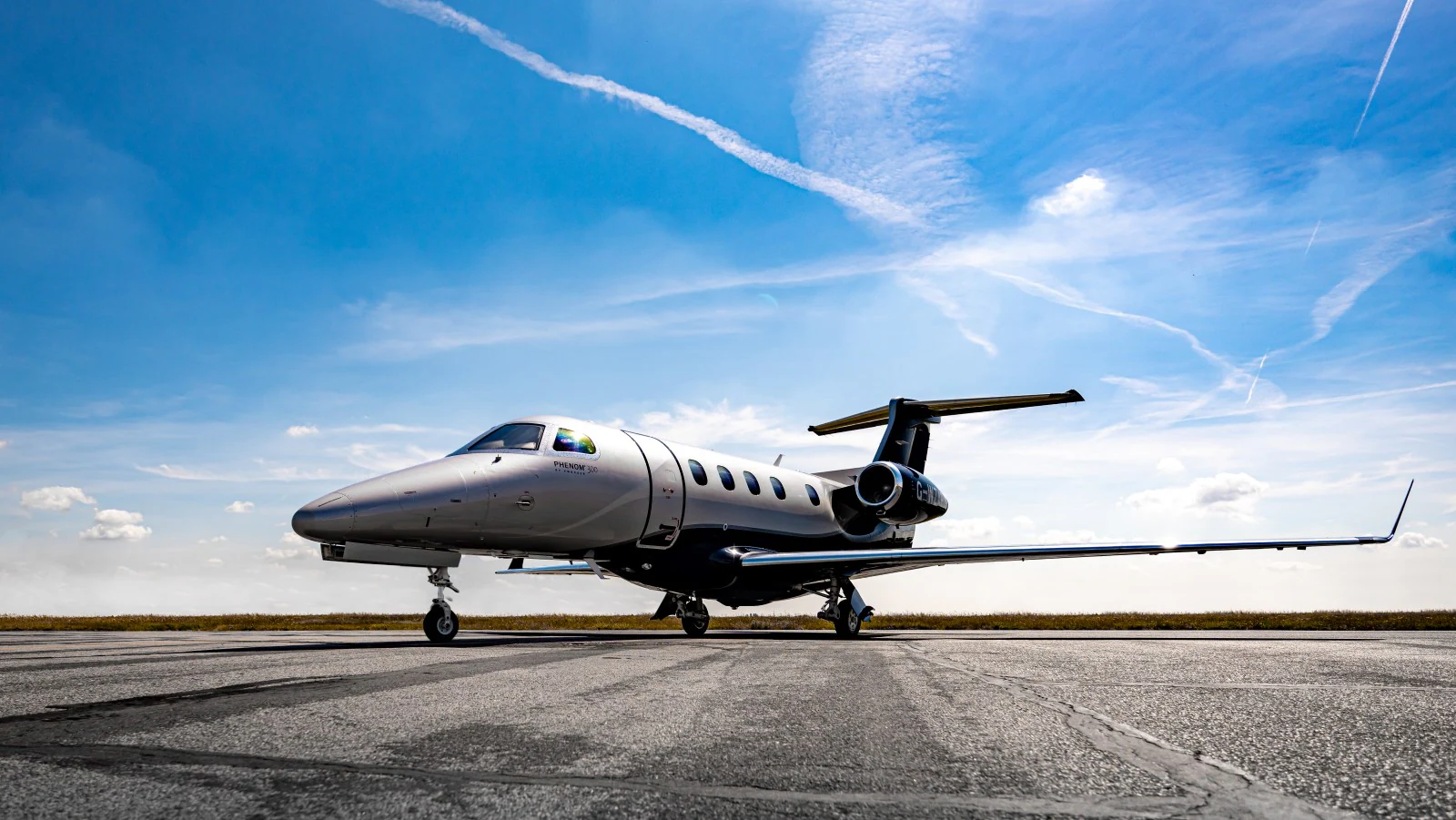 2015 Embraer Phenom 300