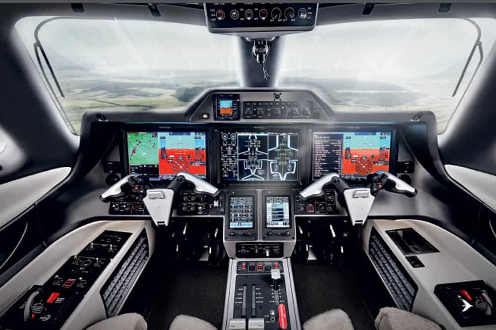 2015 Embraer Phenom 300